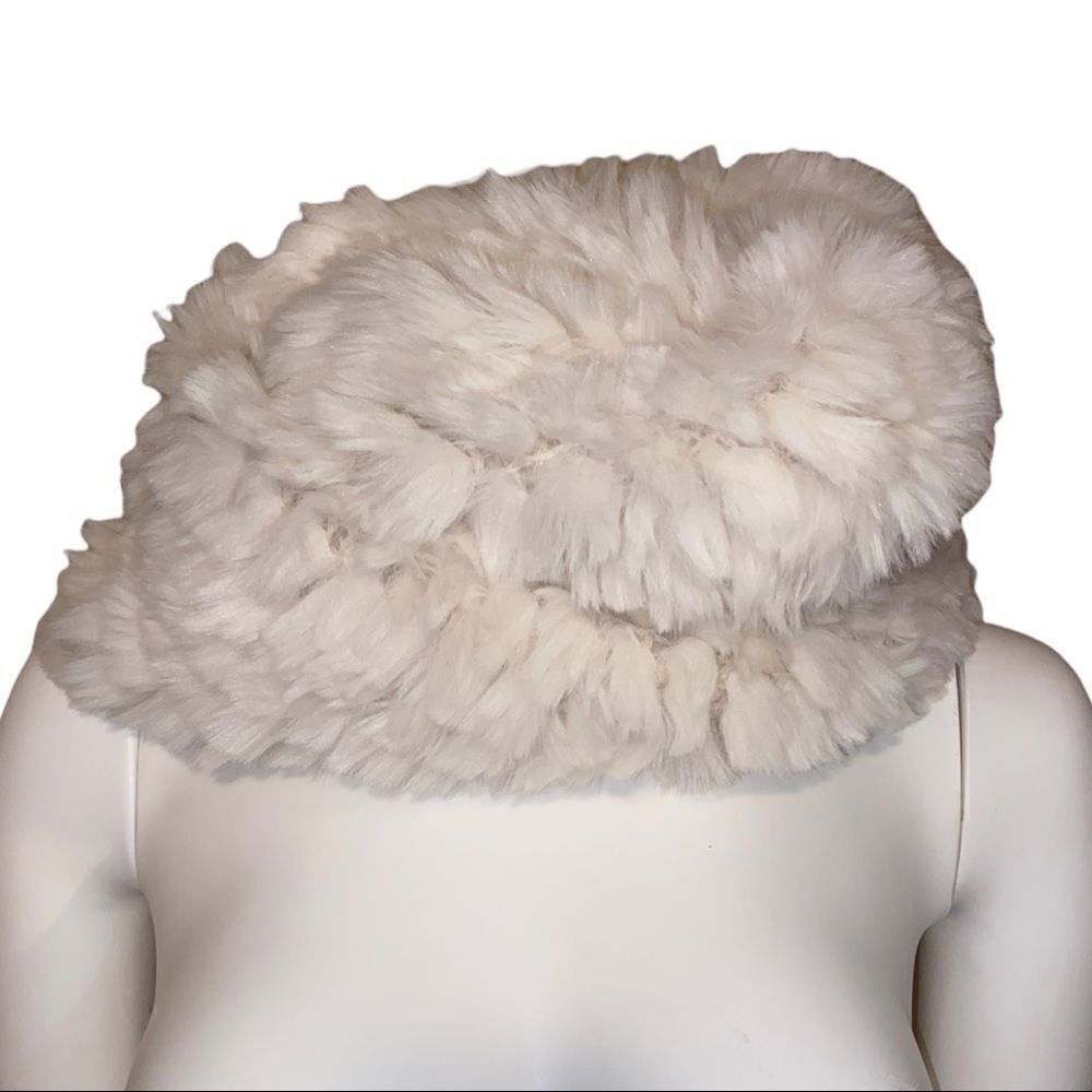 Steve Madden Faux-Fur Plush Infinity Scarf Ivory NWT